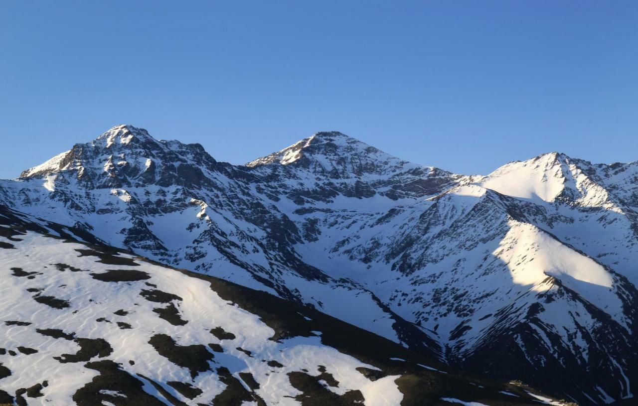 Atico Con Chimenea En Sierra Nevada-Gueejar Sierra Lägenhet Exteriör bild